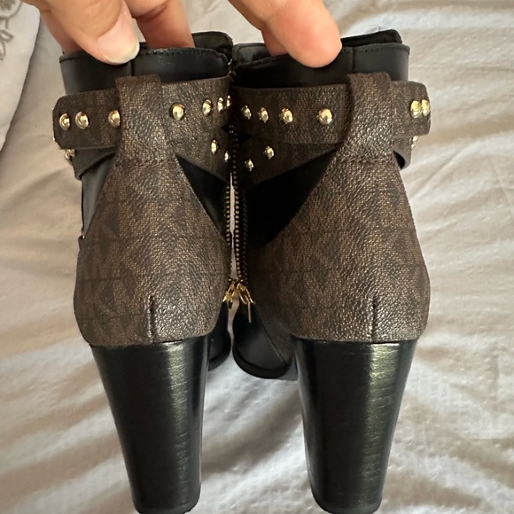 Michael Kors - Picture 3 of 13